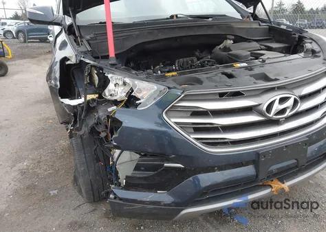 2017 Hyundai Santa Fe Sport 2.4L z USA, uszkodzony, nr VIN 5XYZU3LB9HG396493